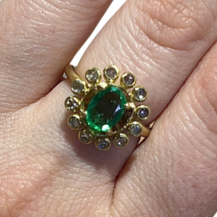 18K Yellow Gold Emerald Ring